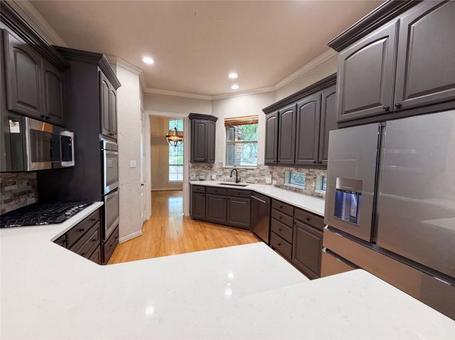 1309 Winding Brook Drive, Garland, TX 75044