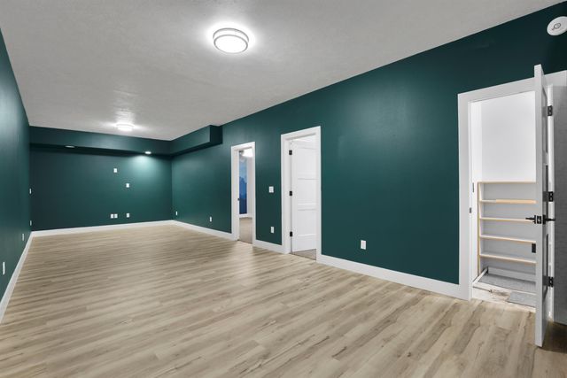 6501 W Jedi Ln, Spokane, WA 99224