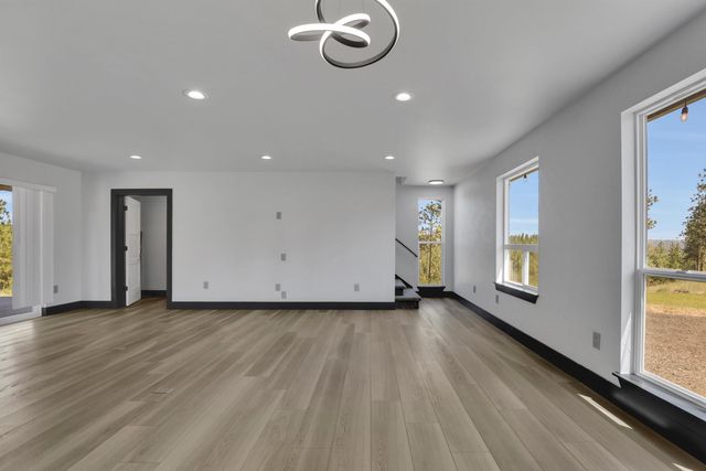 6501 W Jedi Ln, Spokane, WA 99224