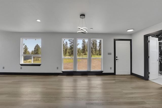 6501 W Jedi Ln, Spokane, WA 99224