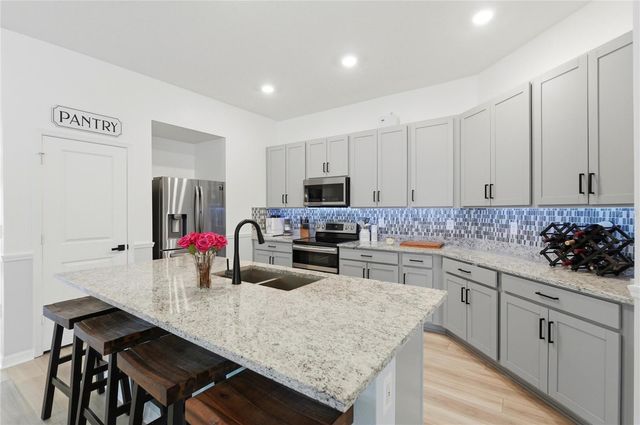 7037 CRUZ COURT, Lakeland, FL 33813