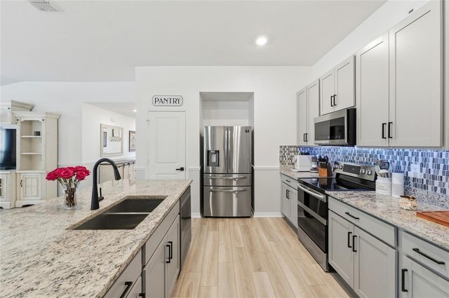 7037 CRUZ COURT, Lakeland, FL 33813