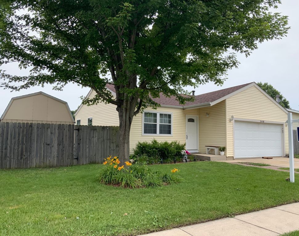 2410 Sunflower Court, Aurora, IL 60506