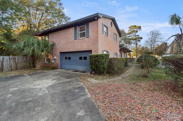 8755 Scenic Hills Dr, Pensacola, FL 32514