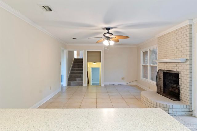 8755 Scenic Hills Dr, Pensacola, FL 32514