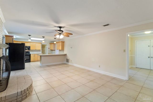 8755 Scenic Hills Dr, Pensacola, FL 32514