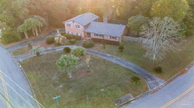 8755 Scenic Hills Dr, Pensacola, FL 32514