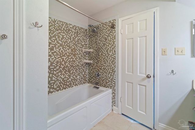 8755 Scenic Hills Dr, Pensacola, FL 32514