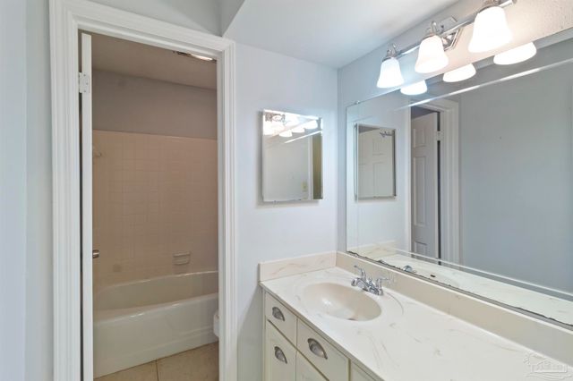 8755 Scenic Hills Dr, Pensacola, FL 32514