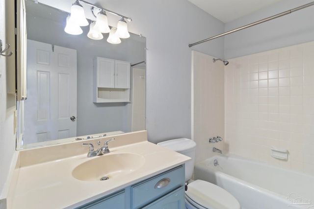 8755 Scenic Hills Dr, Pensacola, FL 32514