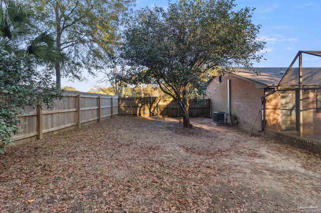 8755 Scenic Hills Dr, Pensacola, FL 32514