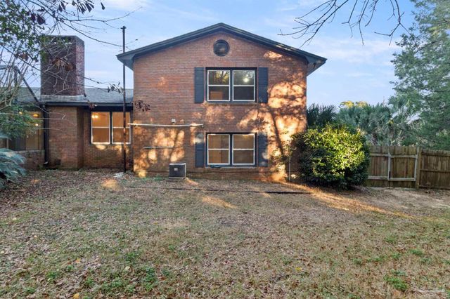 8755 Scenic Hills Dr, Pensacola, FL 32514