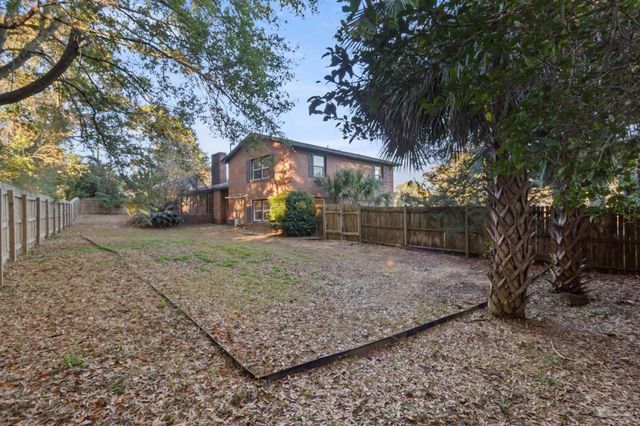 8755 Scenic Hills Dr, Pensacola, FL 32514