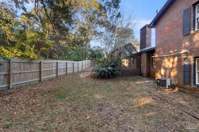 8755 Scenic Hills Dr, Pensacola, FL 32514