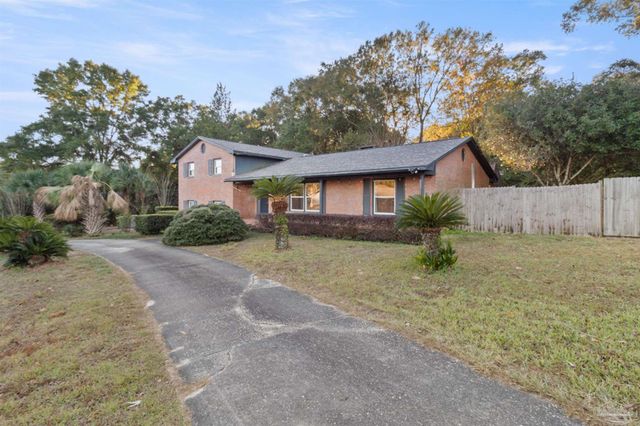 8755 Scenic Hills Dr, Pensacola, FL 32514