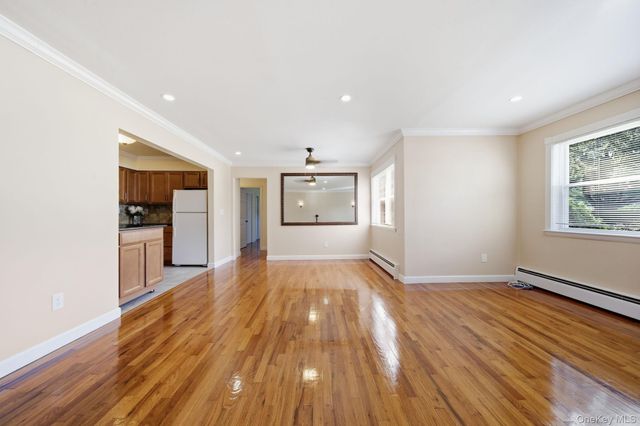 227 N Middletown Road D, Pearl River, NY 10965
