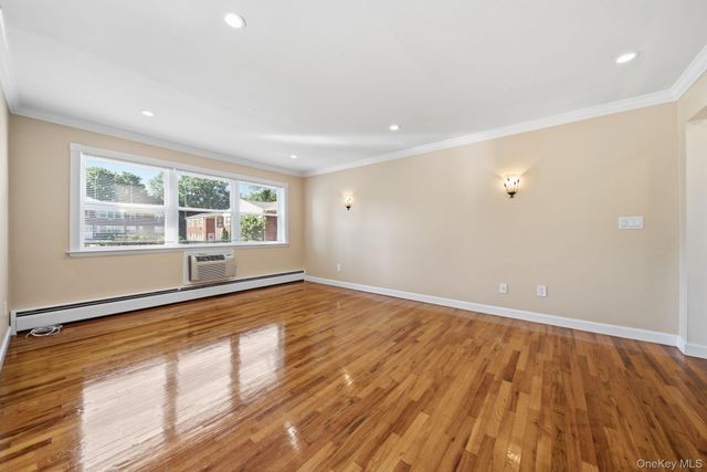 227 N Middletown Road D, Pearl River, NY 10965