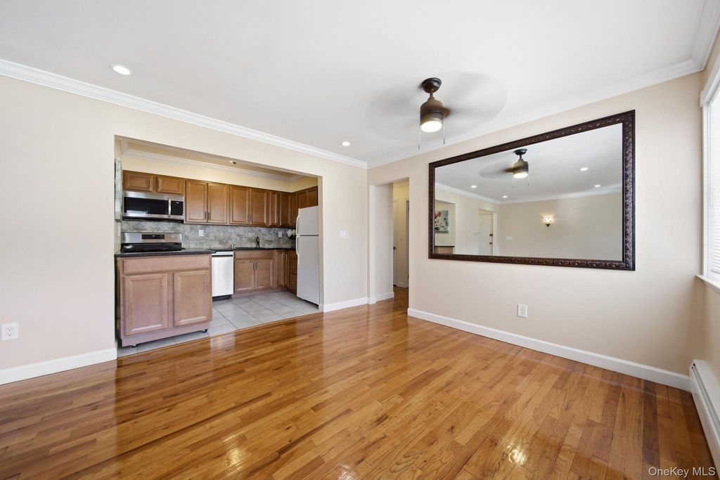 227 N Middletown Road D, Pearl River, NY 10965 — photo 4