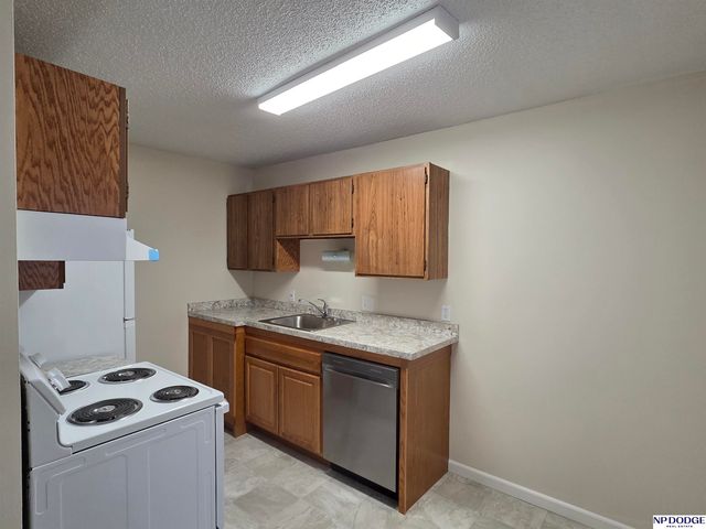 6610 Havelock Avenue, Lincoln, NE 68507