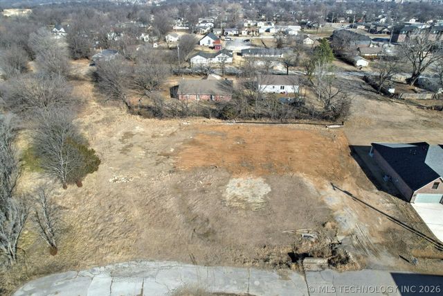 217 W Broadway Street, Owasso, OK 74055