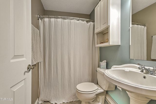 444 Alfalfa Lane, Jonesborough, TN 37659