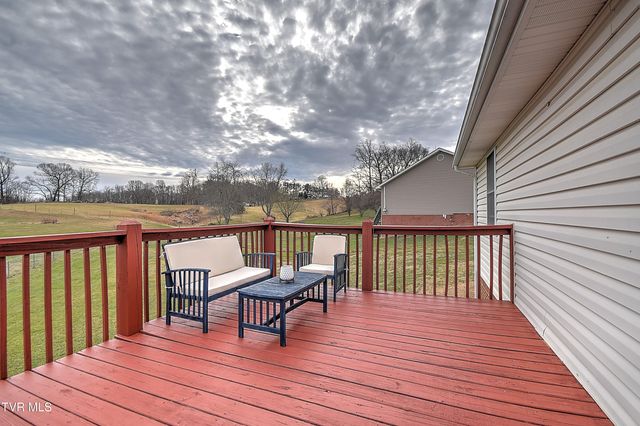 444 Alfalfa Lane, Jonesborough, TN 37659