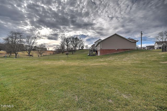 444 Alfalfa Lane, Jonesborough, TN 37659