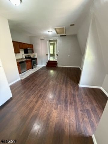 225 Chadwick Ave, Newark City, NJ 07108