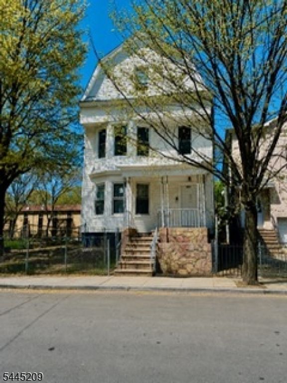 225 Chadwick Ave, Newark City, NJ 07108