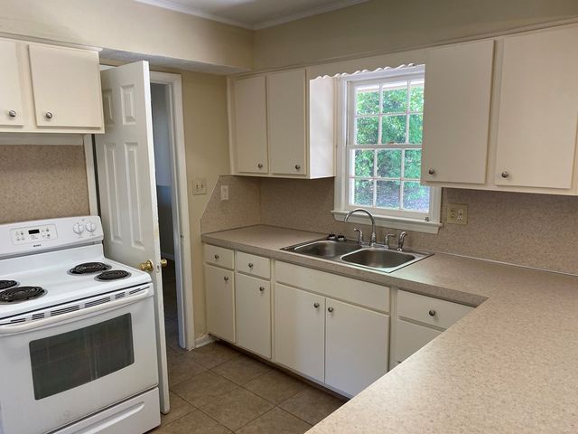 2119 Lancaster Drive, Columbus, GA 31904