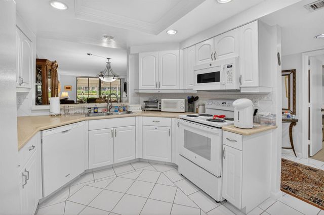15326 Strathearn Drive 11902, Delray Beach, FL 33446