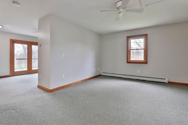 17 Derry Road, Chester, NH 03036