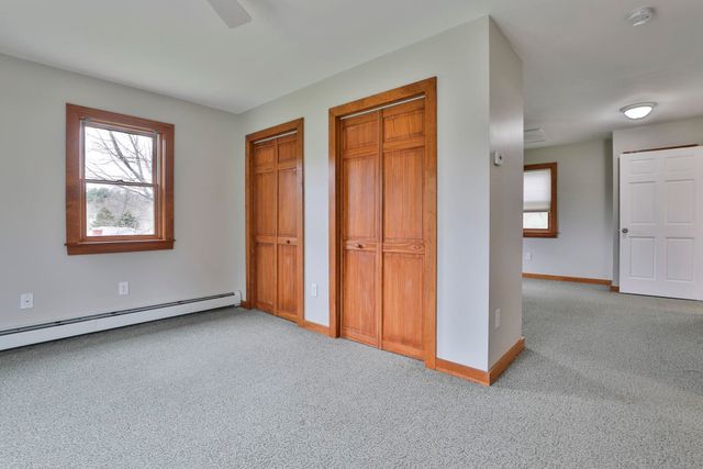 17 Derry Road, Chester, NH 03036