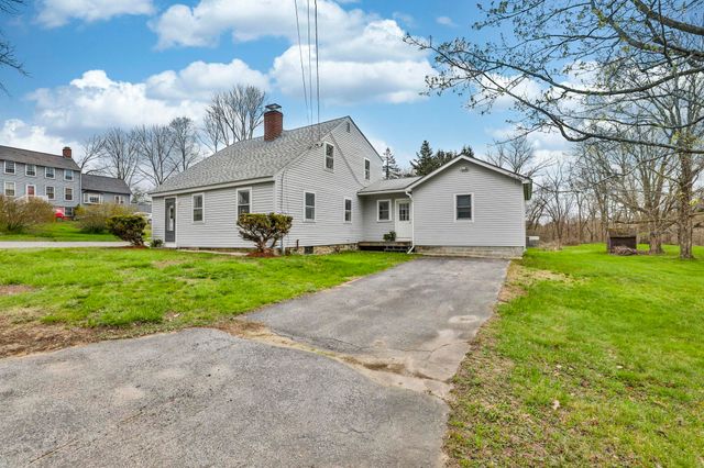 17 Derry Road, Chester, NH 03036