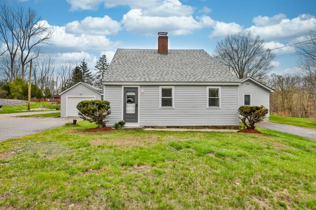 17 Derry Road, Chester, NH 03036