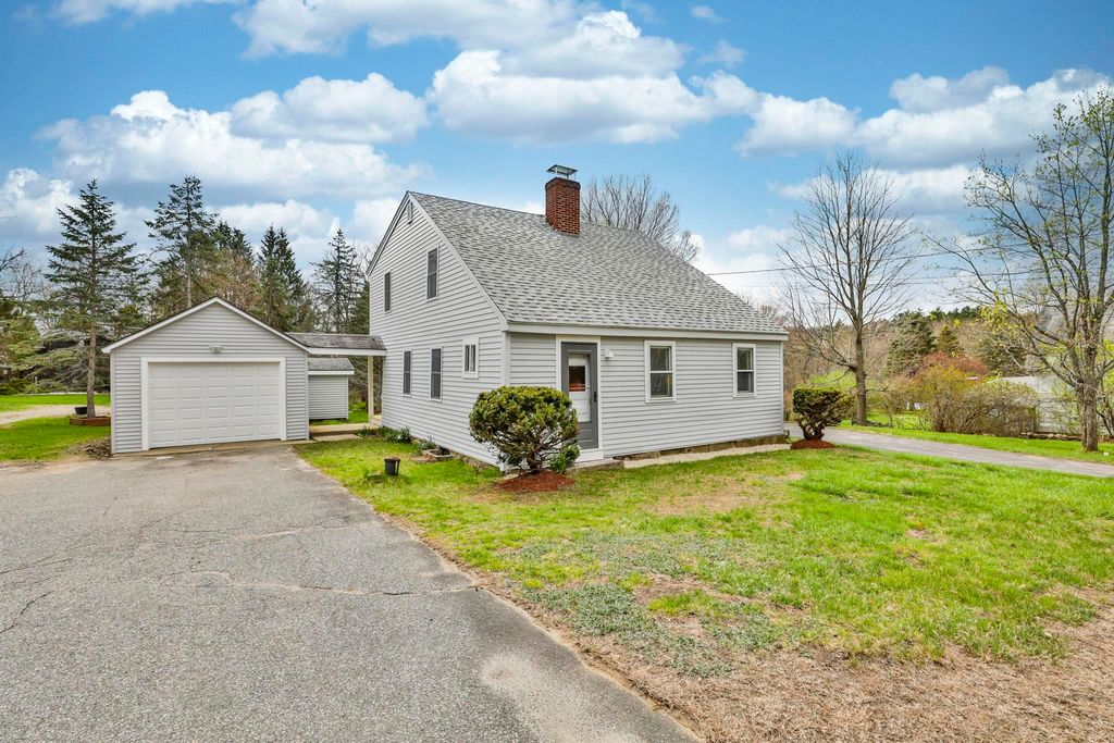 17 Derry Road, Chester, NH 03036