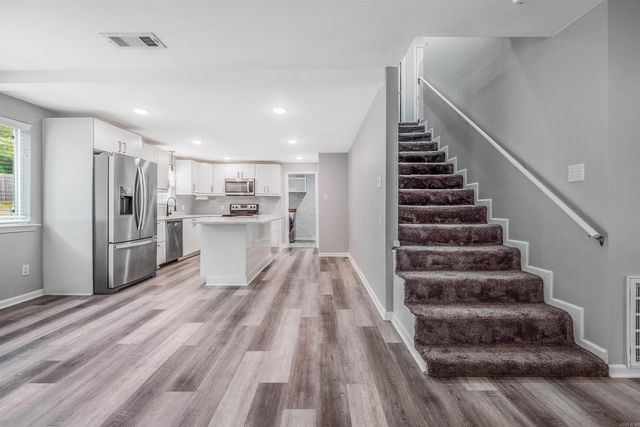 9 Whispering Drive, Alexander, AR 72210