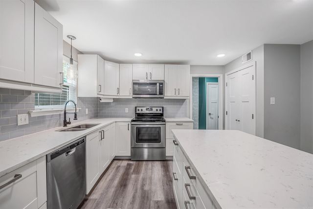 9 Whispering Drive, Alexander, AR 72210