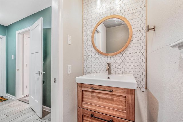 9 Whispering Drive, Alexander, AR 72210