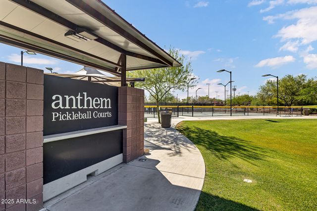 5009 W MAGELLAN Drive, New River, AZ 85087