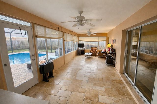 32 BARKLEY LANE, Palm Coast, FL 32137