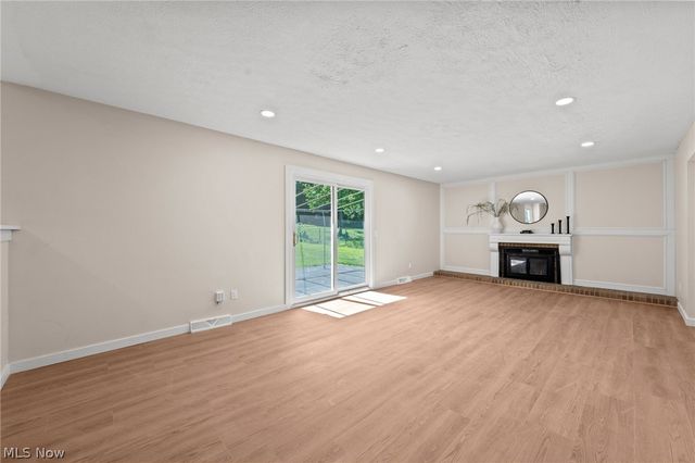 6704 Cheryl Ann Drive, Seven Hills, OH 44131