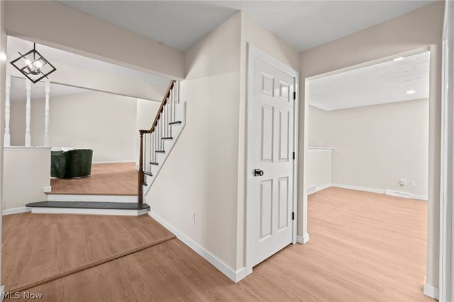 6704 Cheryl Ann Drive, Seven Hills, OH 44131