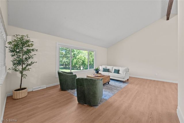 6704 Cheryl Ann Drive, Seven Hills, OH 44131
