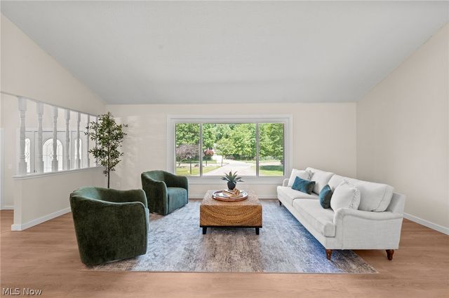 6704 Cheryl Ann Drive, Seven Hills, OH 44131