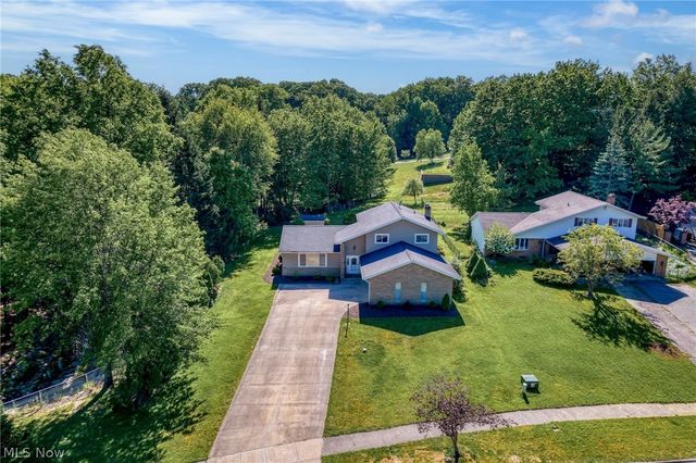 6704 Cheryl Ann Drive, Seven Hills, OH 44131