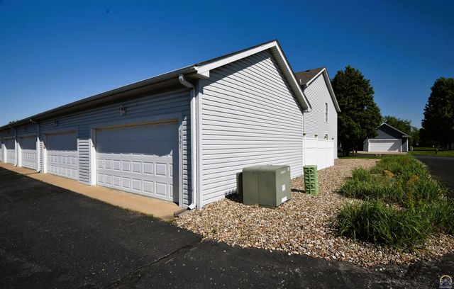 5501 SW Chapella St, Topeka, KS 66614