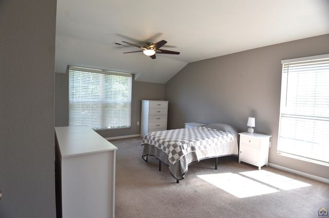 5501 SW Chapella St, Topeka, KS 66614