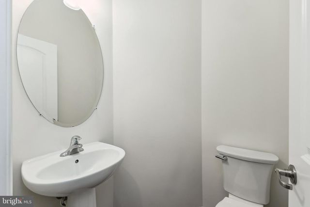 44089 EASTGATE VIEW DR, Chantilly, VA 20152