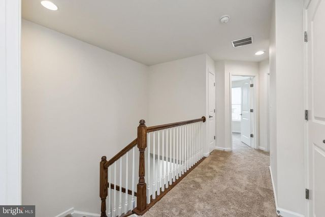 44089 EASTGATE VIEW DR, Chantilly, VA 20152